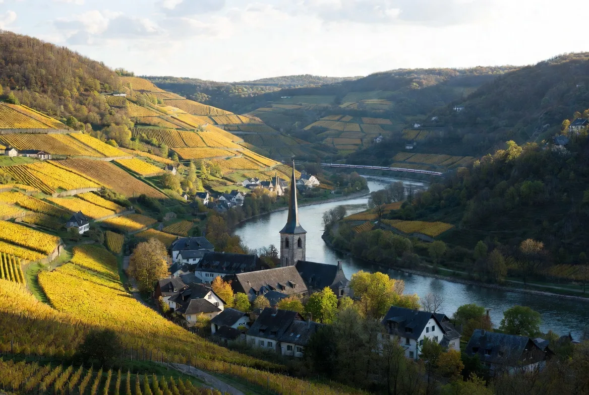 Germany Beyond Guidebooks, by Region